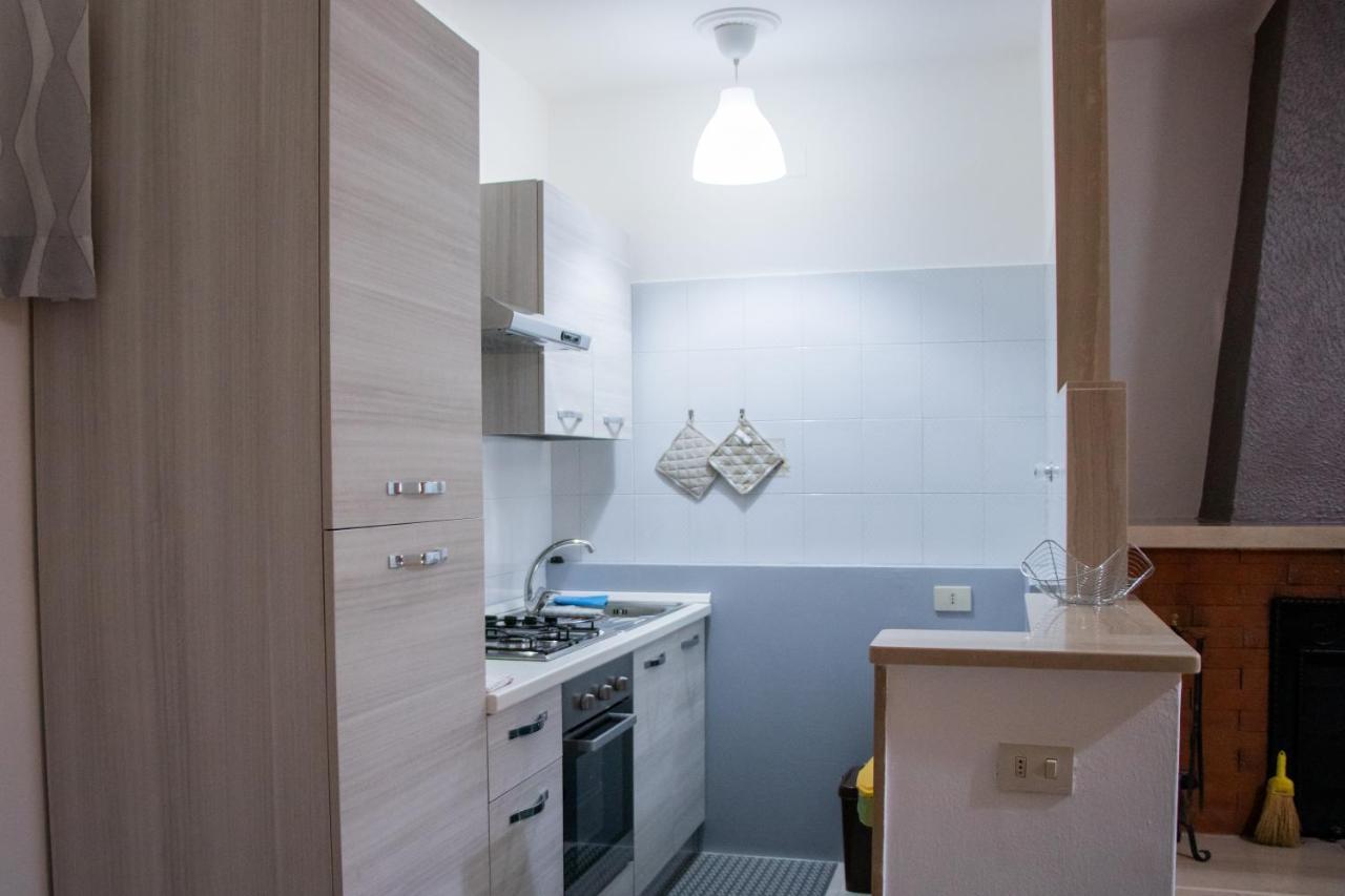 Casa Degli Ulivi Con Parcheggio Privato Apartment Muro Lucano Exterior photo